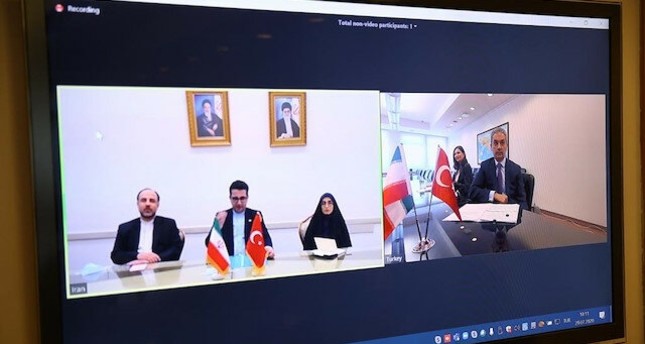 اجتماع استشاري إعلامي بين خارجيتي تركيا وإيران