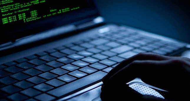 De Maiziere setzt auf mobile Teams gegen Hackerangriffe