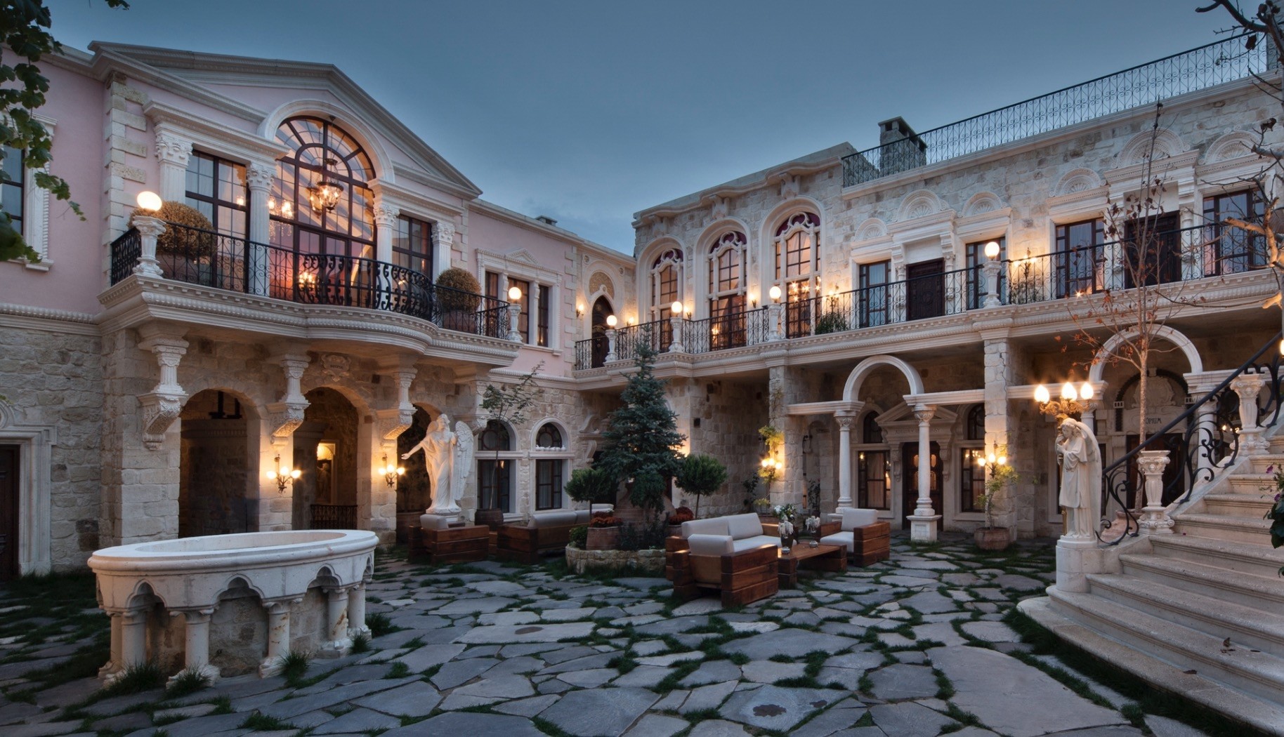 The Sacred House Boutique Hotel stands out due to its architecture and boutique services.