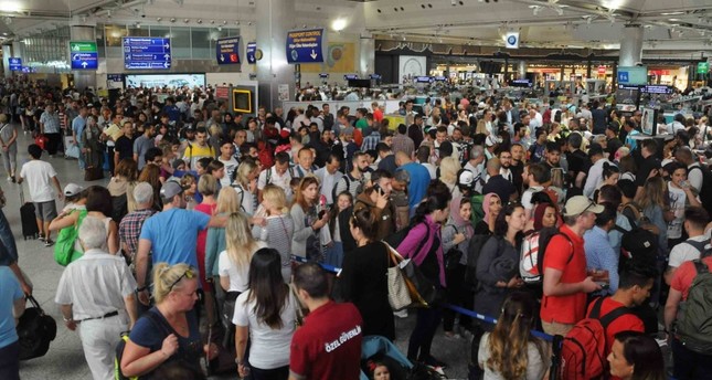 زيادة عدد المسافرين عبر مطاري إسطنبول بنسبة 12 بالمئة