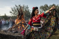 The ancient Kakava Festival brings thousands of people to Edirne to celebrate the coming of spring and gypsy culture.