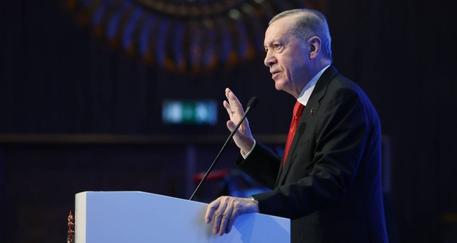 الرئيس التركي رجب طيب أردوغان، يلقي كلمة خلال مشاركته في برنامج الإعلان عن أرقام الصادرات للعام 2023، 2-1-2024 صورة: الأناضول