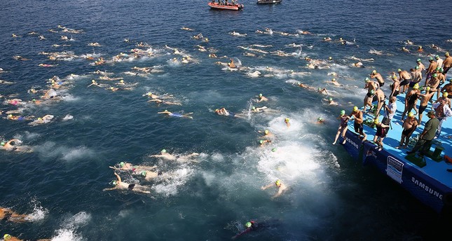 29. Bosporus Cross-Continental Schwimmen in Istanbul