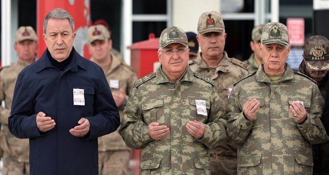 وزير الدفاع التركي يؤكد أن بي كا كا الإرهابية على وشك الانتهاء