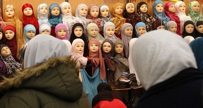 وزير تركي: سماح أوروبا بحظر الحجاب في أماكن العمل إبادة لحقوق الإنسان