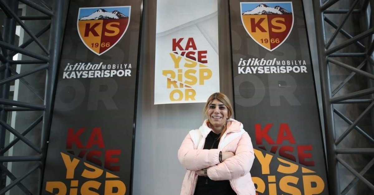 Turkey S Kayserispor Becomes First Super Lig Club Run By Female Chair Daily Sabah