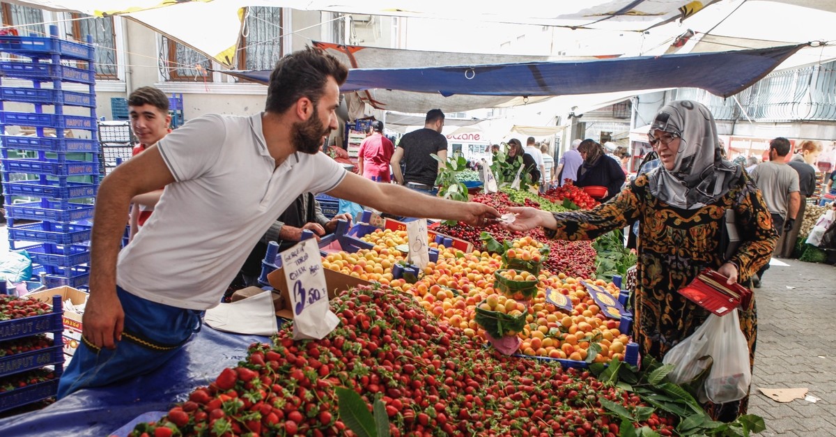 Turkeyu2019s annual inflation dropped to 19.67 percent in February from 20.35 percent in January.