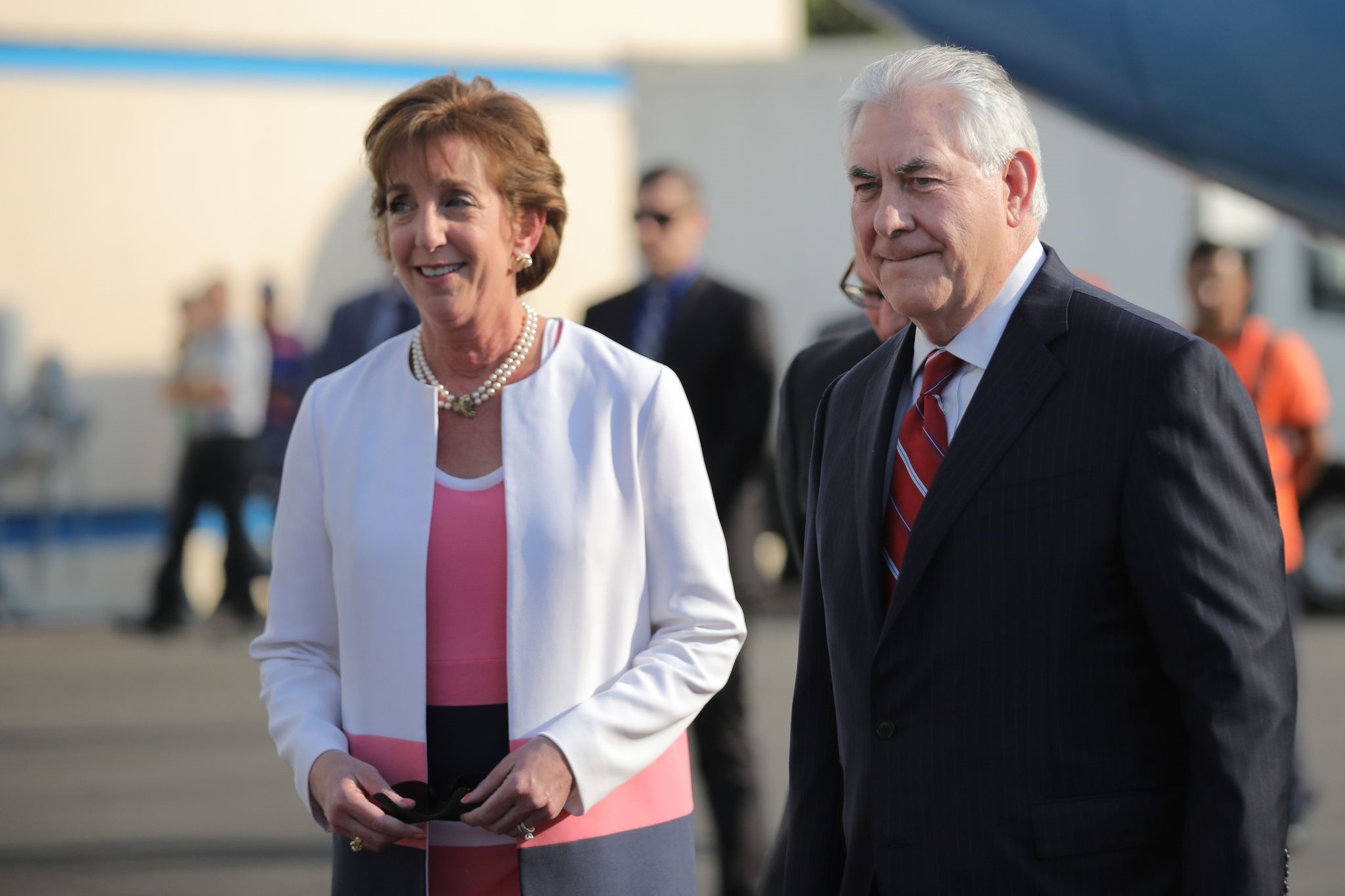 In this file photo taken on December 19, 2016 US Secretary of State Rex Tillerson is welcomed by US ambassador Roberta Jacobson (L) as he arrives at Benito Juarez international Airport in Mexico City, Mexico. (AFP PHOTO)