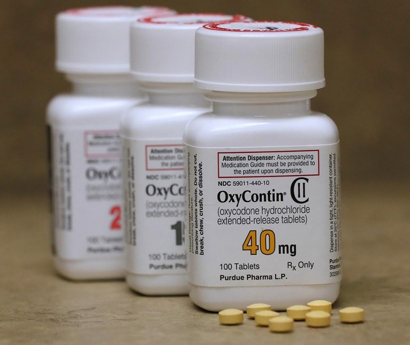 Bottles of prescription painkiller OxyContin pills, made by Purdue Pharma LP sit on a counter at a local pharmacy in Provo, Utah, U.S., April 25, 2017. (Reuters Photo)
