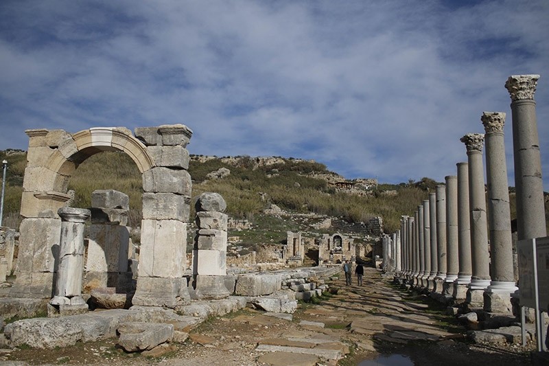 Over 70 pct of 5,000-year-old Perga city in southern Turkey still underground