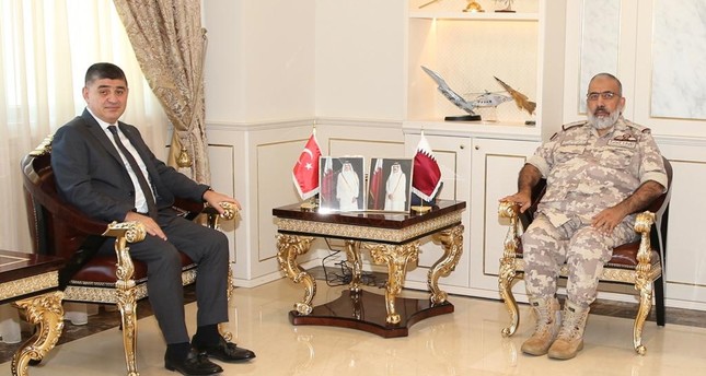 رئيس الأركان القطري يبحث مع السفير التركي تعزيز العلاقات الثنائية