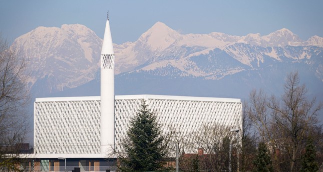 افتتاح أول مسجد في سلوفينيا بعد 50 عاما