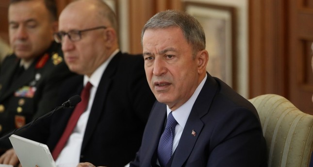 وزيرا دفاع تركيا وروسيا يبحثان هاتفيا التطورات في المنطقة
