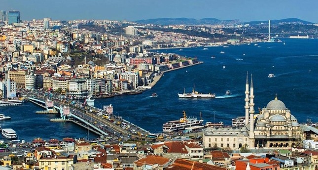 القرن الذهبي في إسطنبول.. الميناء الذي يرسو فيه التاريخ