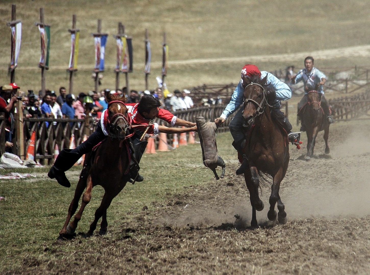 Традиционные виды спорта тюркского мира показали на фестивале в Бурсе