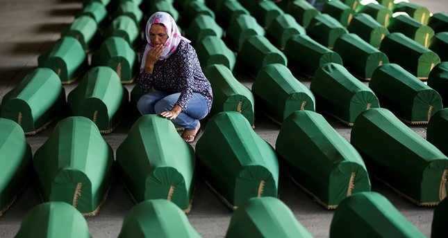 محكمة تحمل هولندا المسؤولية عن مقتل 300 مدني في مذبحة سربرينيتسا