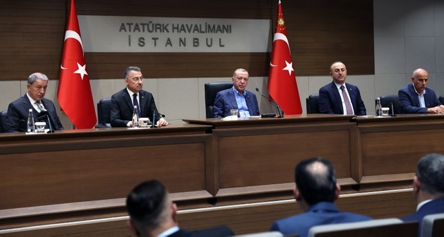 الرئيس التركي رجيب طيب أردوغان في مؤتمر صحفي بعد الانفجار الذي وقع في شارع الاستقلال في إسطنبول الأناضول