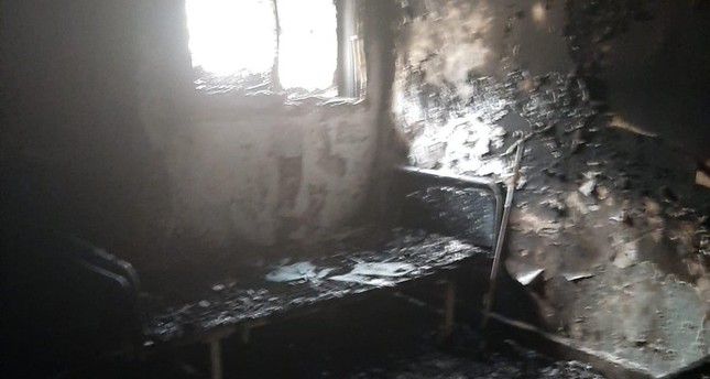 وزارة الدفاع التركية: إرهابيو ي ب ك يحرقون أجهزة مستشفى تل أبيض