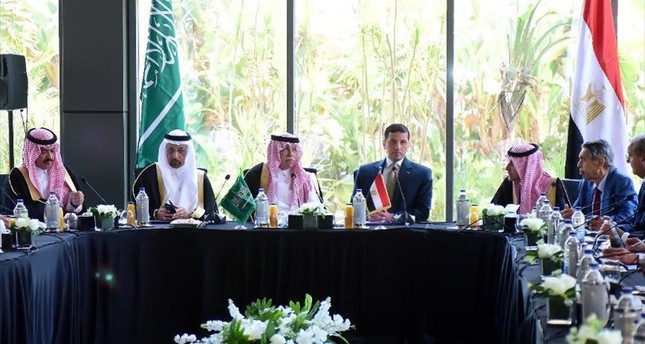 جانب من توقيع الاتفاقات بين مصر والسعودية الأناضول