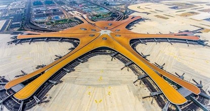 Nach nur 4 Jahren: Mega-Flughafen in Peking eröffnet
