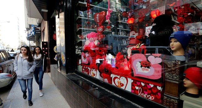 Valentine's Day expected to contribute TL 9B to Turkish economy