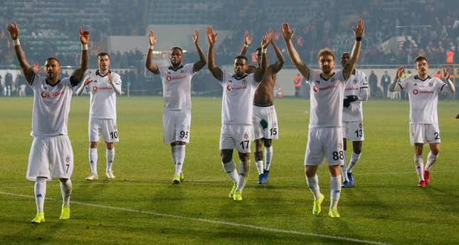 أندية كرة القدم التركية تحقق 400 مليون يورو عائدات الانتقالات في 4 مواسم