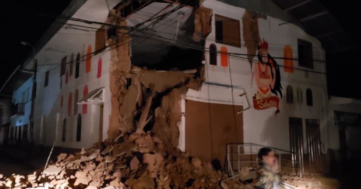 Photo from Twitter (@bomberosPE)