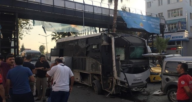 جرحى في هجوم إرهابي استهدف حافلة للشرطة في ولاية أضنة جنوبي تركيا