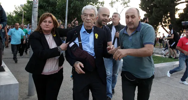Greek Mob Far-right Greek mob attacks, beats Thessaloniki mayor - Daily Sabah