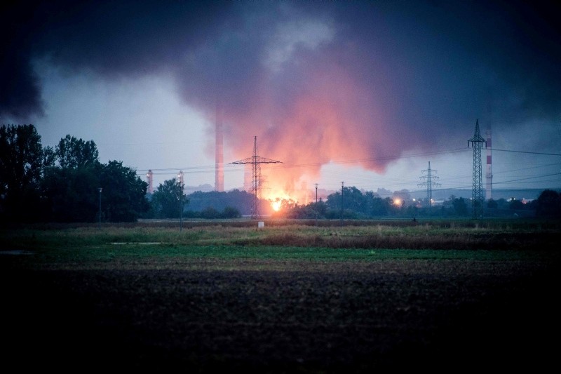 General view shows the fire on the site of a refinery of Bayernoil company where an explosion took place in Vohburg an der Donau near the Bavarian town of Ingolstadt. (AFP Photo)