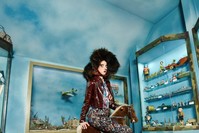 Bau015fak Cankeu015f has created quilts and paintings with artists by using traditional leather carving arts.