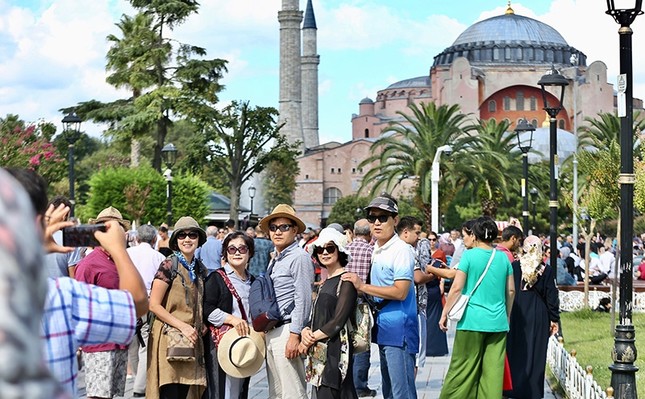 Αποτέλεσμα εικόνας για Turkey Announces Visa-Free Travel for 6 European Countries