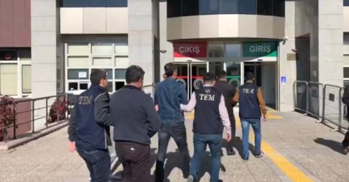 Police officers escort FETu00d6 suspects to a courthouse in Aksaray, Nov. 6, 2019. (AA Photo) 