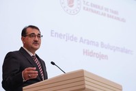 Energy and Natural Resources Minister speaks at an event that promotes hydrogen as a fuel at the ministry, Ankara, Jan. 15, 2020. 