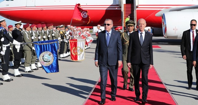 أردوغان يصل تونس في زيارة رسمية يلتقي خلالها قيس سعيد