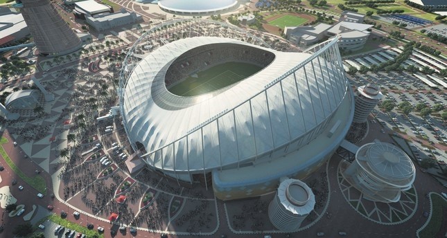 الكويت وعمان مرشحتان للمشاركة مع قطر في استضافة مونديال 2022