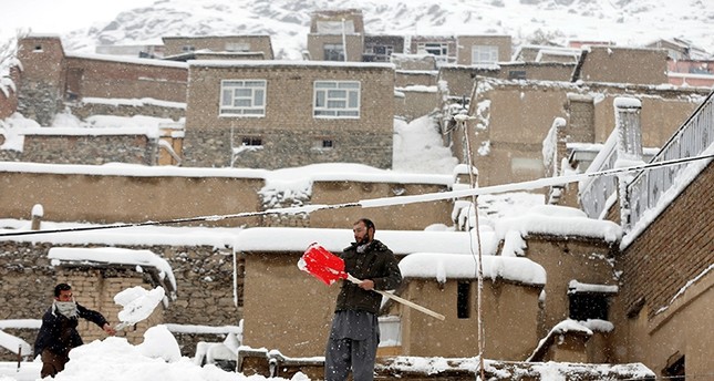 مئات الضحايا في انهيارات ثلجية في أفغانستان وباكستان