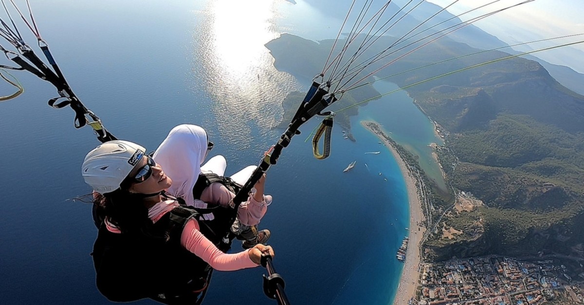 Female Power In The Sky Paragliders Fly Tourists In Southwest Turkey Daily Sabah