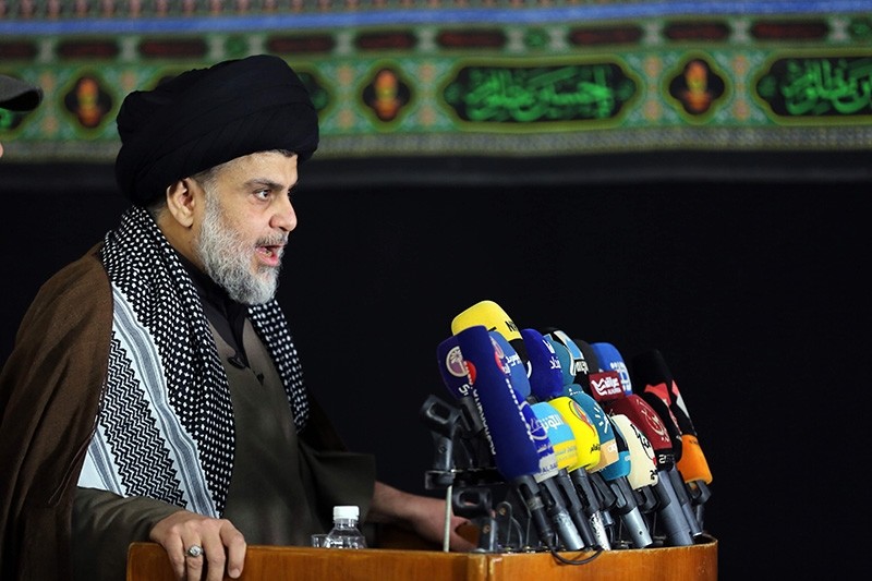 Iraq's powerful Shiite cleric Muqtada al-Sadr addresses the media Dec. 7, 2017. (AFP Photo)