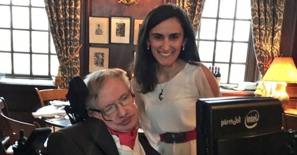 Canan Da?deviren with Stephen Hawking during their meeting at Harvard in April 2016. (DHA Photo) 