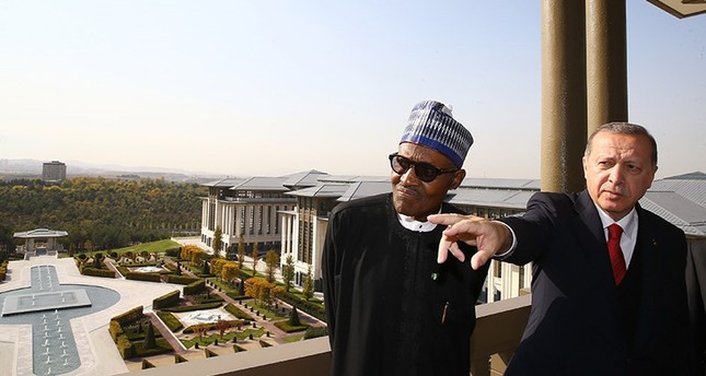 الرئيس النيجيري محمد بخاري برفقة أردوغان في زيارة سابقة إلى أنقرة