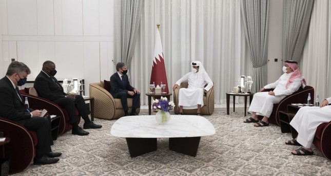 بلينكن مع أمير قطر الشيخ تميم بن حمد آل ثاني الأناضول