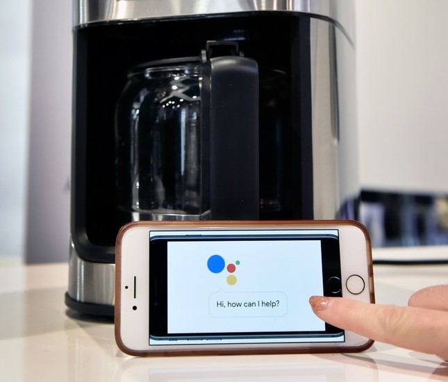 Behind smart gadgets, Amazon and Google waging a big war Daily Sabah