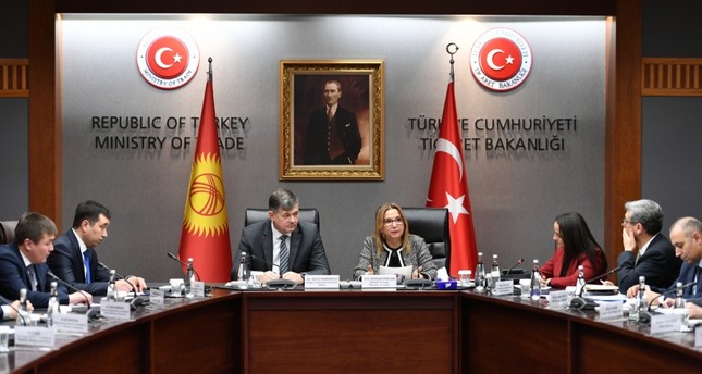 وزيرة التجارة التركية، روهصار بيكجان في المؤتمر الصحفي الأناضول