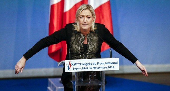 البرلمان الأوروبي يرفع الحصانة عن مرشحة الرئاسة الفرنسية مارين لوبان
