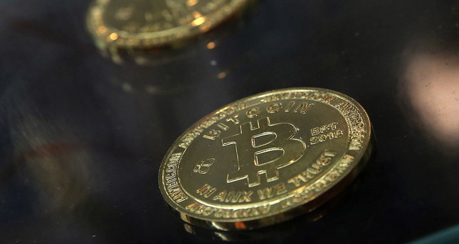 Kryptowährung Bitcoin fällt unter 8.000 US-Dollar