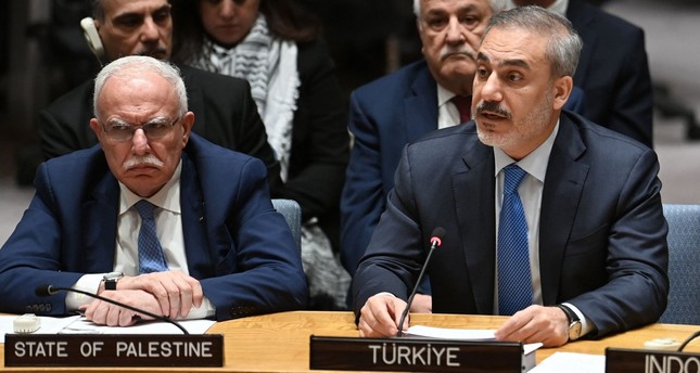 وزير الخارجية التركي هاكان فيدان يتحدث خلال اجتماع لمجلس الأمن الدولي حول الصراع الإسرائيلي الفلسطيني، في مقر الأمم المتحدة بمدينة نيويورك، 29-11-2023. صورة: AFP