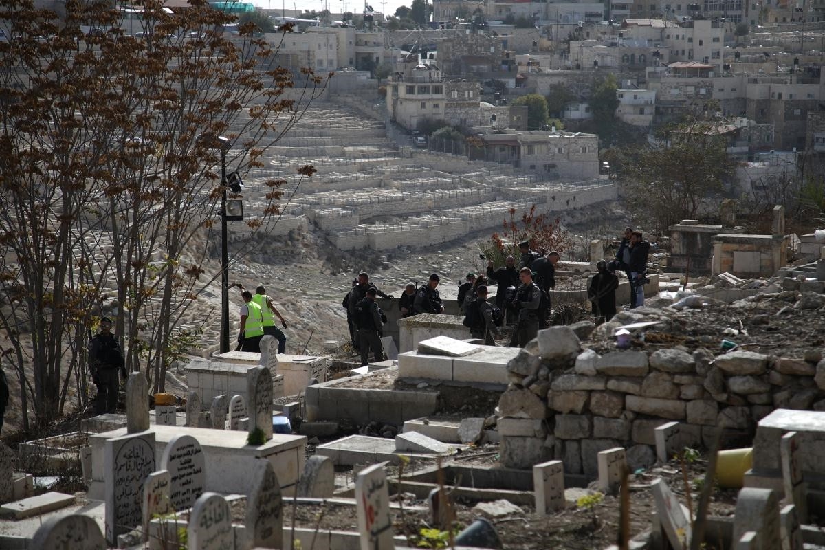 Israeli forces are seen at Bab al-Rahma cemetery in East Jerusalem on Dec. 10, 2017. (AA Photo)