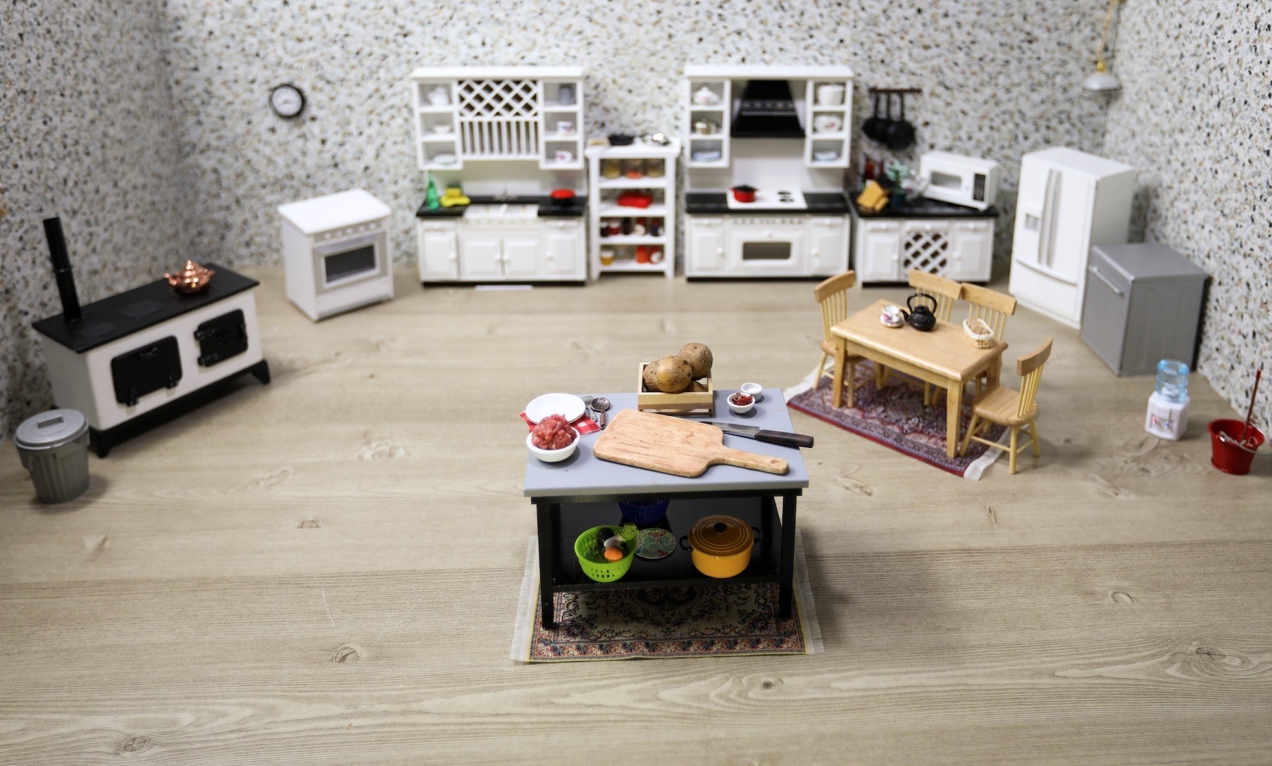 Burcu Aydu0131n prepares traditional Turkish food in this miniature kitchen to introduce Turkish cuisine.