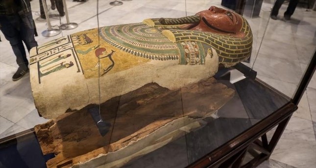 مصر تسترد تمثالين فرعونيين مهربين إلى بلجيكا
